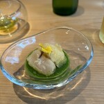 Rigutta - 小さな一口前菜
                        ホタテのフリット、春野菜のピューレ