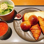 Omo Kafe Ando Baru - オモーニングブレッド(パンプレート)    1250円