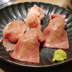 近江焼肉ホルモンすだく - 