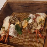 食べるお宿 浜の湯 - 蒸し物は伊勢海老と鯛と帆立
