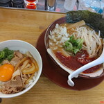 Ramen Yokoduna - 赤だれ魚介豚骨(890円(税込))＋B特豚丼セット(220円(税込))