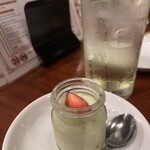 Shurasuko Tabe Houdai Kani Guriru - 食後のデザート 抹茶ババロア