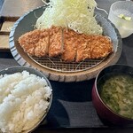 とんかつ二矢 - あおさ汁が嬉しい