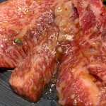 Yakiniku Tokuju - 焼肉徳寿セットの和牛カルビ