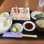 Shokujidokoro Tokiwa - お刺身定食