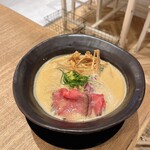 MENSHO SAN FRANCISCO - 柚子香るA5和牛のせ鶏白湯らぁ麺¥1,250