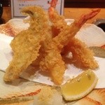 たいのたい - 天婦羅盛り合わせ！海老が三尾も…