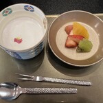 料亭 天王殿 - プリンに色々なフルーツ