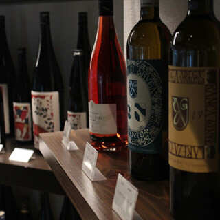 季節のお酒、ココでしか飲めないお酒が30種類。