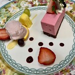 [Dessert] Seasonal strawberry mousse and strawberry gelato