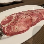 Jukusei Yakiniku Maruniku - 