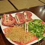 黒毛和牛一頭買い焼肉 道頓堀みつる 総本店 - 