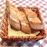 ビストロ・ダルブル - ビストロランチ 1650円 のパン