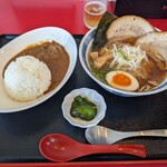 Gyuu Kotsu Pai Tan Ramen Ichi Tasu - 