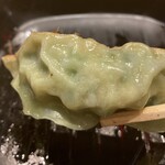 餃子チャンネル - ch10  長野餃子
野沢菜で緑、信州の味！