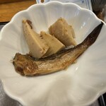 Sukoyakatei - 小皿、ワカサギとタケノコ。