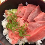 Sukoyakatei - マグロ丼。