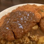 マウンテンカレー - ロースカツ。