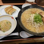 餃子の王将 - 王将ラーメンセット　麺増量