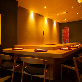 接待やお祝いに。心地のよさを大切にした、落ち着いた空間