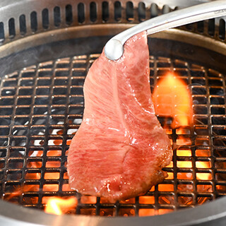 さっぱりした脂と濃厚な味わいが楽しめる自慢の和牛をご堪能あれ