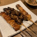 う成ル - 鰻の串焼きと、肝焼きうまぁ