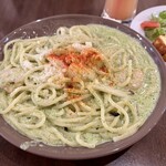 石窯イタリアン チーナ邸 - エビとバジルのクリームパスタ