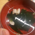 因幡町 一慶 - お椀は鯛の皮が入っています