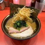 横浜家系総本山 吉村家直系店 ラーメン内田家 - 