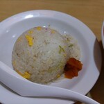 つぼ半 - 半炒飯！コメが粒立っている！