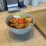 Shinjiko Shijimi Chuukasoba Kohaku - 吊るし焼きバラ丼