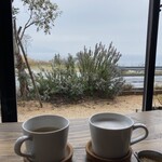 歩歩海 - コーヒーとカフェオレ