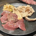 炭火焼ホルモンぐう - 