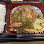 そば処 とう庵 - 豚肉と野菜の炒め物