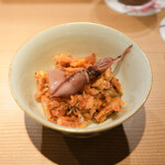 東麻布 天本 - ホタルイカと桜えびの混ぜ寿司