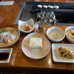 囲炉裏焼きあなみ - 自家製の豆腐料理と共に