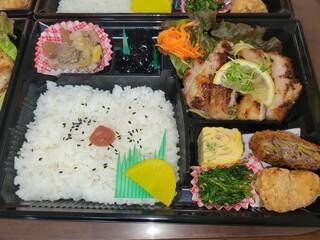 熊本とりから家 - 過去期間限定のスペシャル弁当　モモ肉ソテー（ハニーマスタードソース）