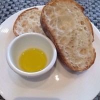 R restaurant & bar - 