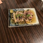 Sumiyaki Jidori To Shunsen Yasai Tosaka - ももタタキ