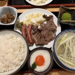 牛たん炭焼 利久 - 