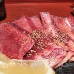 焼肉ホルモン 琉宮苑 - 