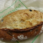 24195293 - オリーブのパン　１４０円