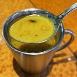 クンビラ - ヒマラヤ鍋のスープ