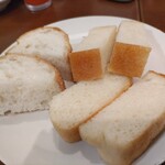 エノテカ・リオーネ - パンの盛り合わせ