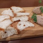 エノテカ・リオーネ - 鶏レバーパテ