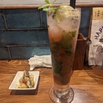 non dà clair - 苺のモヒートとお通し(ニンニクアリ)