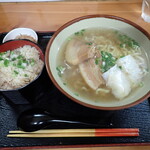 沖縄家庭料理 丸安そば - じゅーしぃ沖縄そばセット¥800