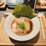 Dashi No Toriko - 醤油らぁ麺
