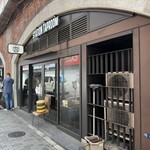 TOKYO ALEWORKS STATION TAPROOM - 