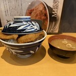 Tonkatsu Tarou - 特製カツ丼となめこ汁